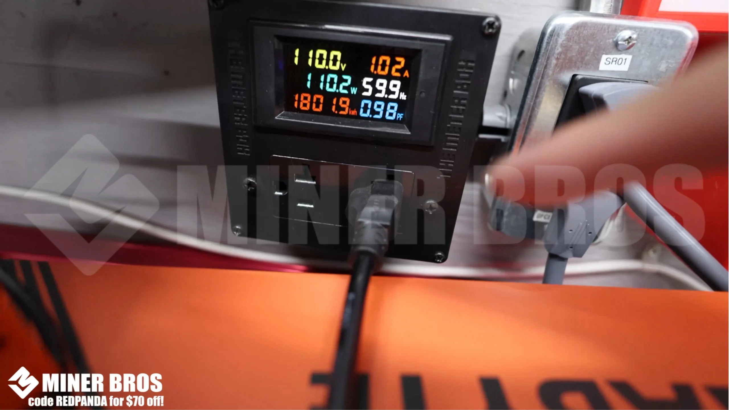 Se recomienda una fuente de alimentación de 180W, 220W o 300W para soportar overclocking futuro y evitar daños potenciales.